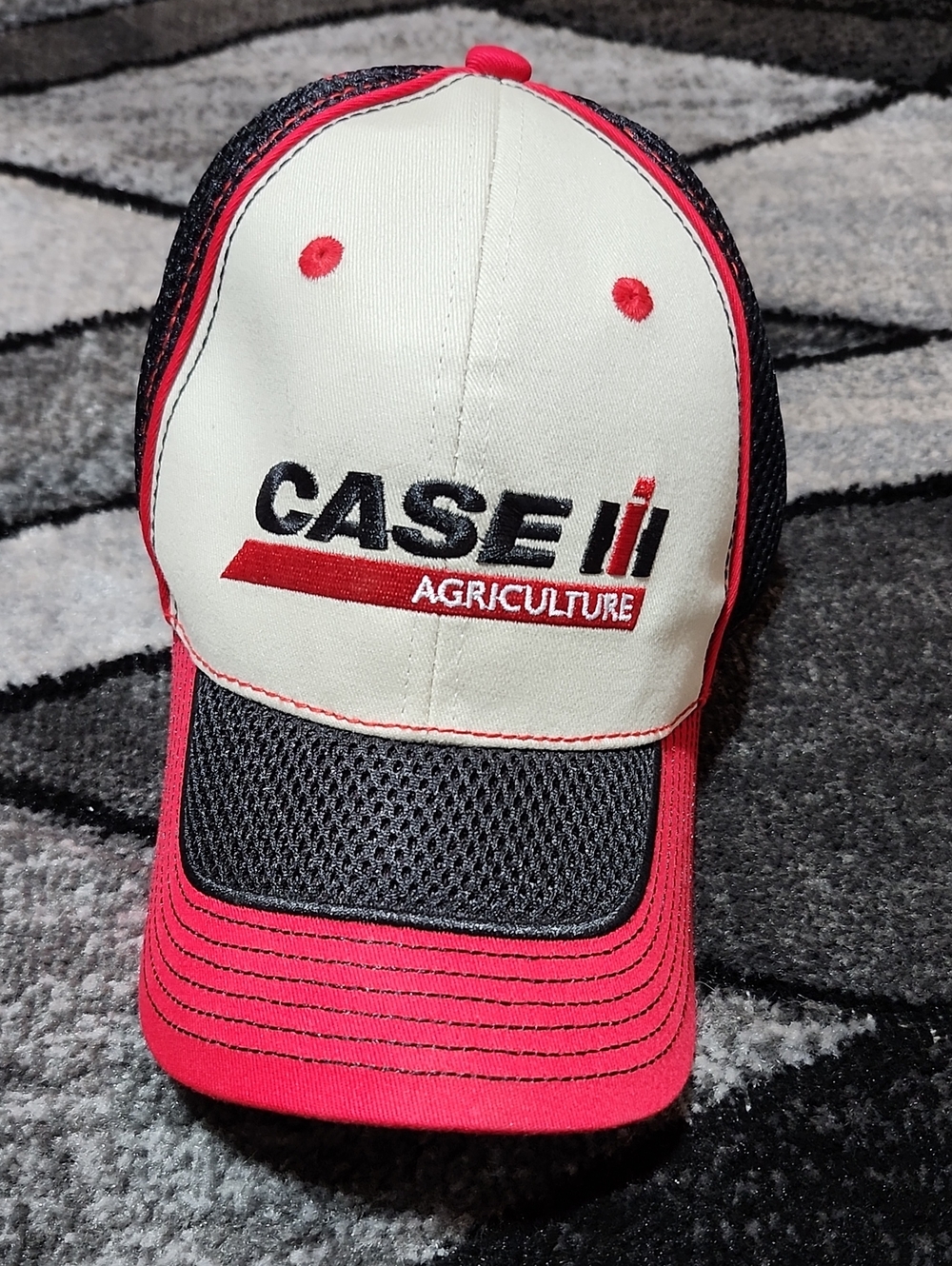 CASE IH AGRICULTURE EMBROIDERED MESH VELCRO STRAP TRUCKER CAP HAT